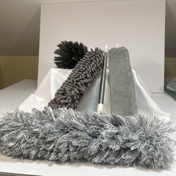 4 PCS Microfiber Duster Cleaning Brush Ceiling Fan Cleaner Kit w/ Extension Pole - Picture 1 of 1